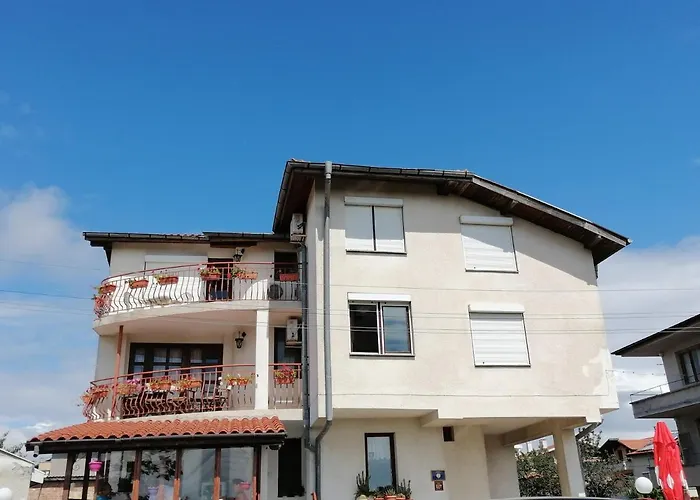 Casa de hóspedes Ianakiev 3*