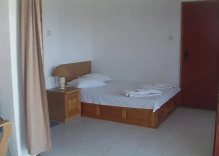 Ianakiev 3* Chernomorets